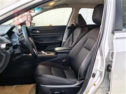 نيسان ألتيما